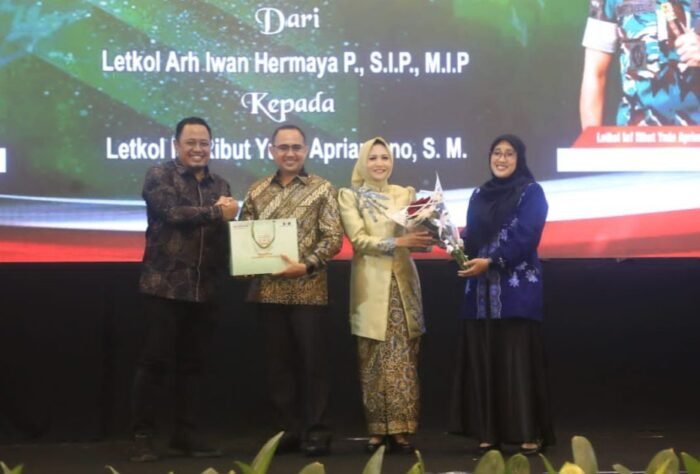 Letkol Ribut Yudo Resmi Jabat Dandim 0820, Wabup Fahmi Hadiri Serah Terima